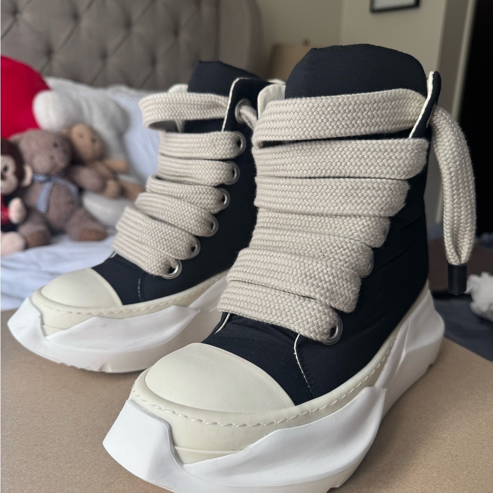 DRKSHDW jumbo laced abstract sneaker